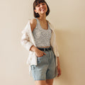Crop Top Integral Suminagashi — Tinta al Agua, estampado integral sobre modelo