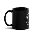 Taza negra Street Royalty con sello CLUB, asa a la izquierda