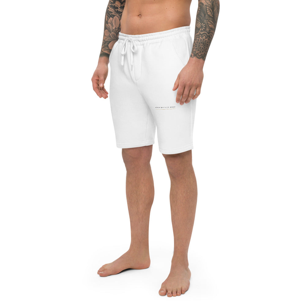 Street Royalty | Shorts Wide Lockup — Blanco detalle estampado