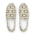 Slip-on crudo con patrón de cadena oro y navy — vista superior