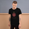 Camiseta León Heráldico — Rex del Barrio — modelo con tatuajes