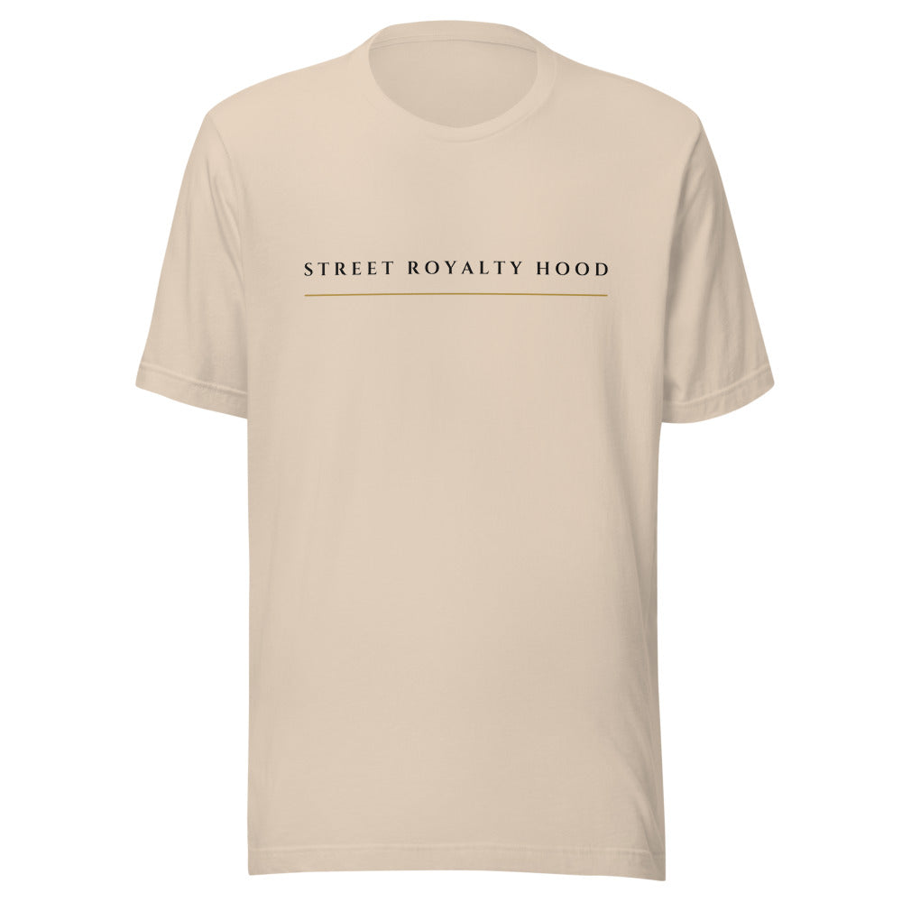 Camiseta crema Street Royalty con logo Wide Lockup en franja de pecho — vista frontal