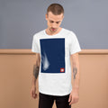 Camiseta Cianotipo Helecho — Blanco — modelo con tatuajes