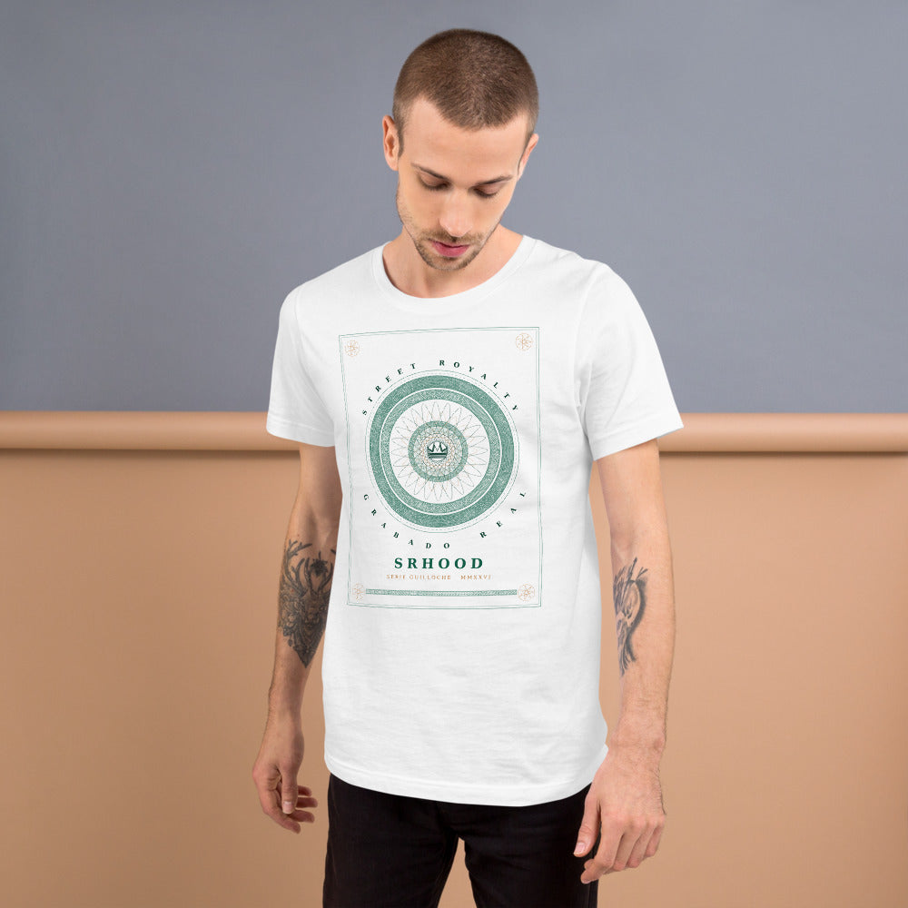 Camiseta Guilloché Gran Rosetón — Blanco — modelo con tatuajes